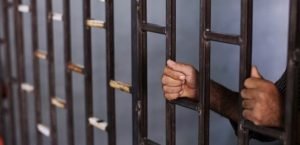 الشرطة القضائية بالدار البيضاء تحقق في هروب سجين من مؤسسة استشفائي